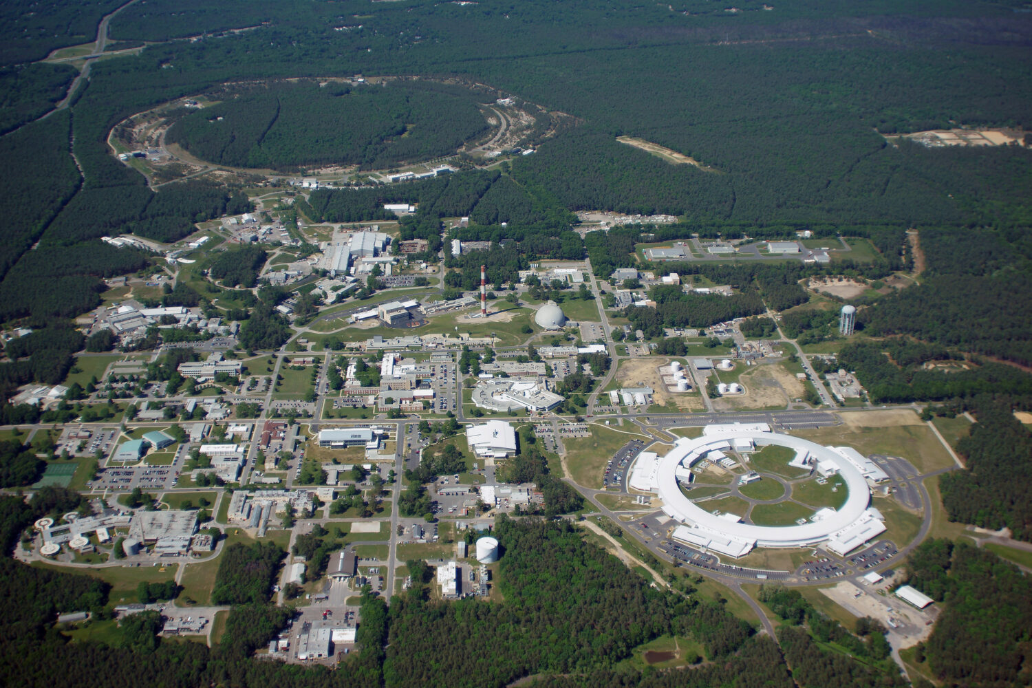 Brookhaven chosen to host major US nuclear physics facility – Physics World