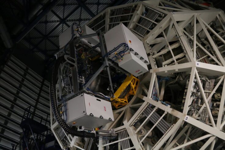 Scientific instrument ERIS installed on the Very Large Telescope