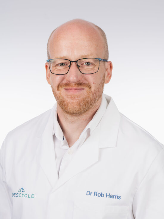 Portrait of Dr Rob Harris